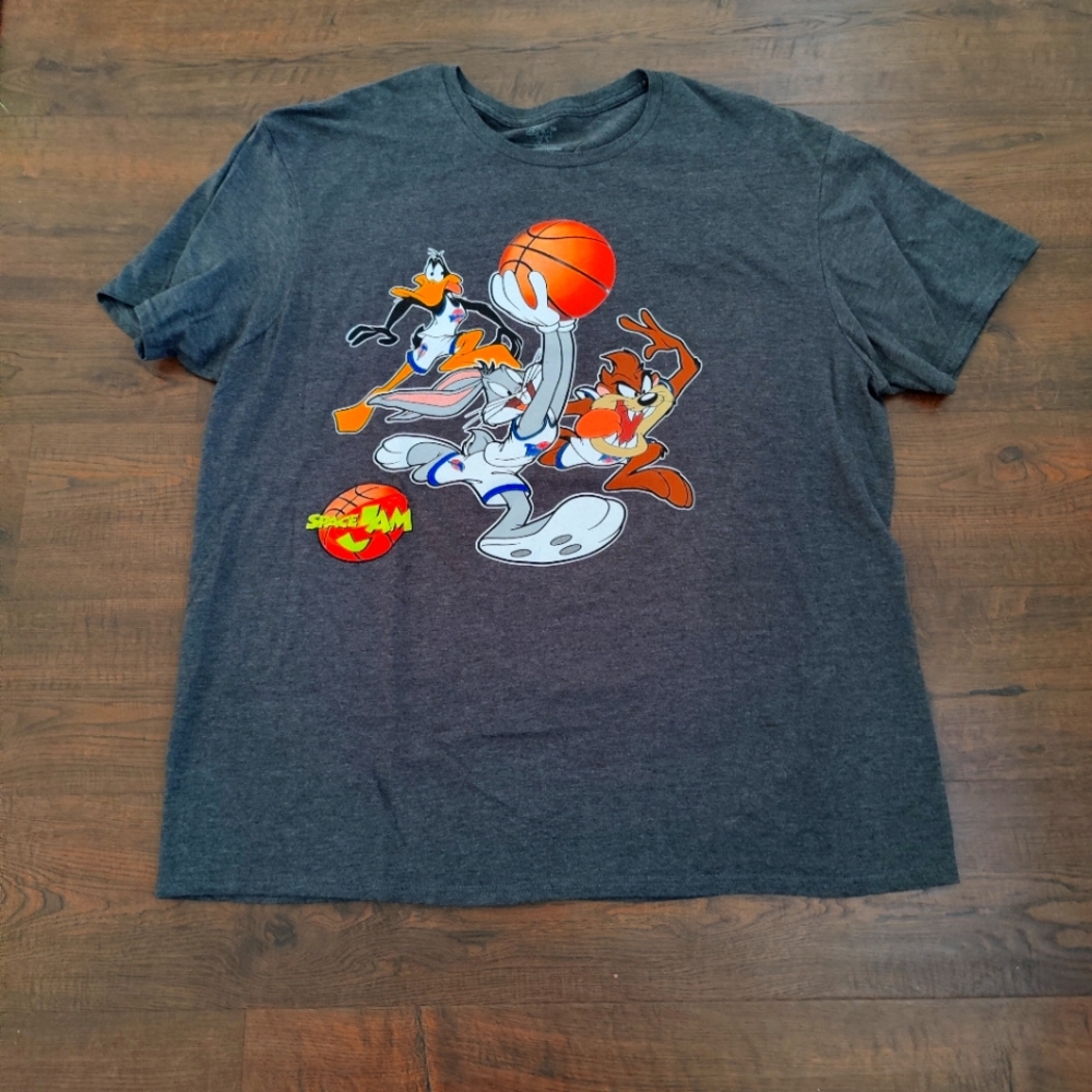 Xl Men's Space Jam tee shirt; bugs bunny and looney tunes